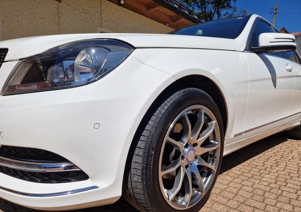Mercedes-Benz Klasa C cena 52300 przebieg: 127000, rok produkcji 2012 z Zakopane małe 121